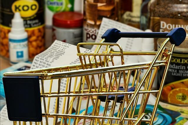 shopping 1165618 640 (640x426)